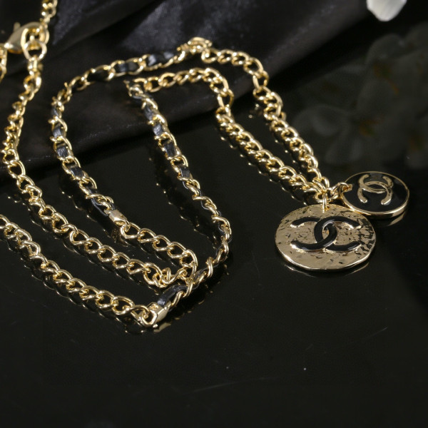 CL NECKLACE