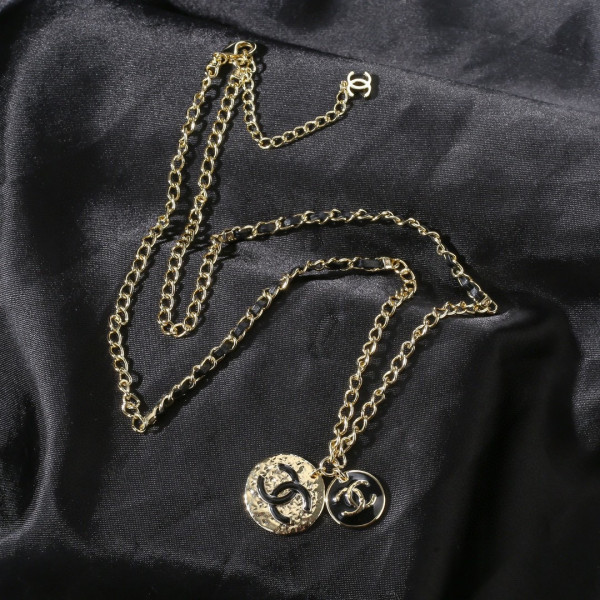 CL NECKLACE