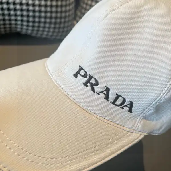 LOUIS VUITTON HAT