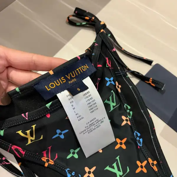 Frstbag ru LOUIS VUITTON Swimsuit