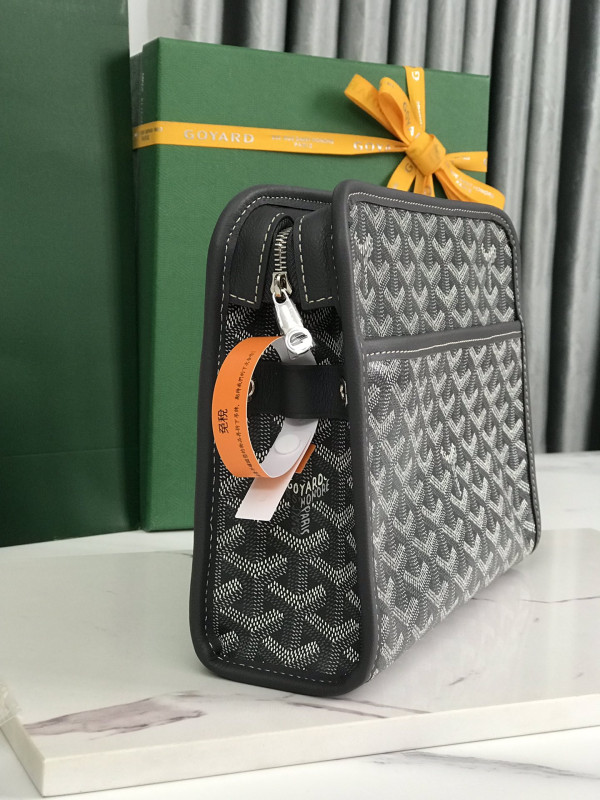 HOT SALE Goyard Jouvence Toiletry Bag MM