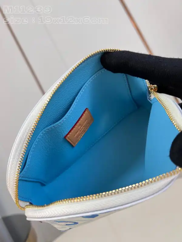 Aaa replica bags Louis Vuitton Pochette Cosmétique PM