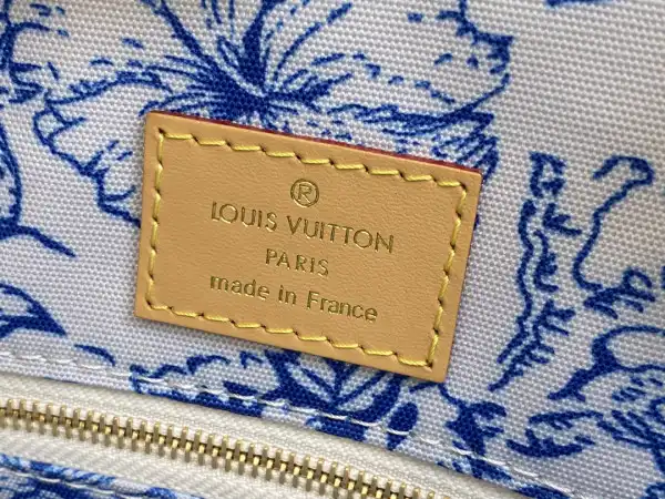 First bag ru LOUIS VUITTON ONTHEGO MM-35*27*14cm