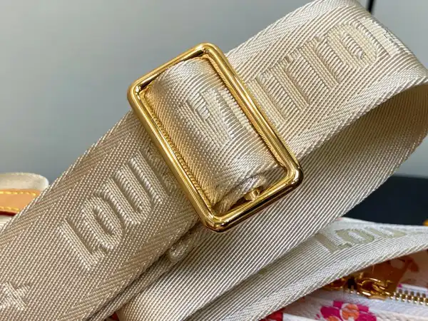 Cheap LOUIS VUITTON ONTHEGO East West