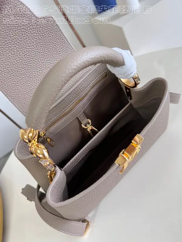 First bag ru LOUIS VUITTON CAPUCINES BB-27*18*9CM