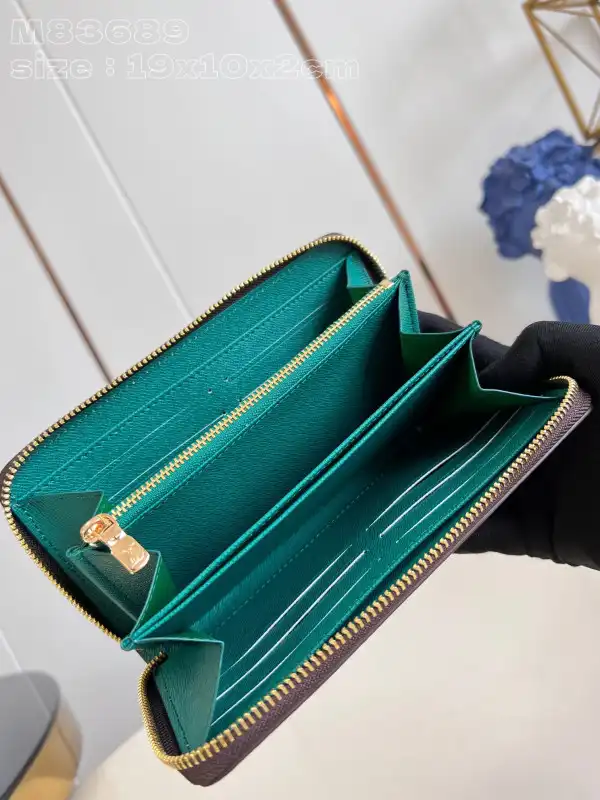 TO LOUIS VUITTON ZIPPY WALLET-10*20*2 cm