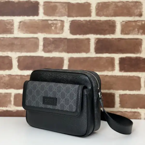 First Bag Ru GUCCI SMALL GG CROSSBODY BAG WITH TAG