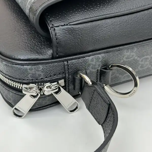 First Bag Ru GUCCI SMALL GG CROSSBODY BAG WITH TAG