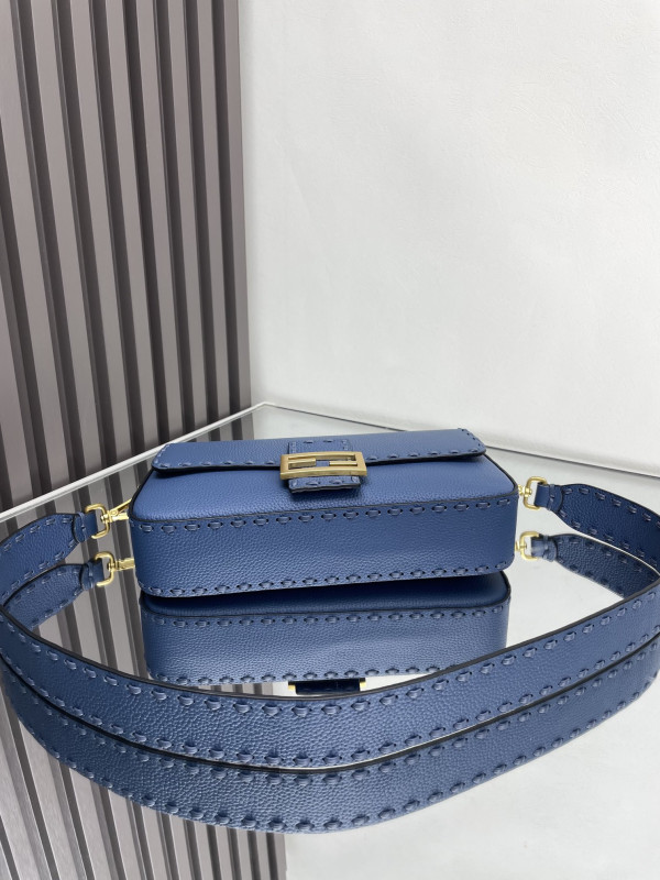 HOT SALE FENDI BAGUETTE-26*13*6CM