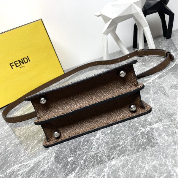 HOT SALE Fendi Peekaboo ISeeU Petite-20x11x15cm