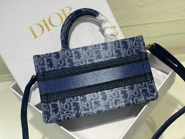 DIRO MINI BOOK TOTE-21.5*13*7.5CM