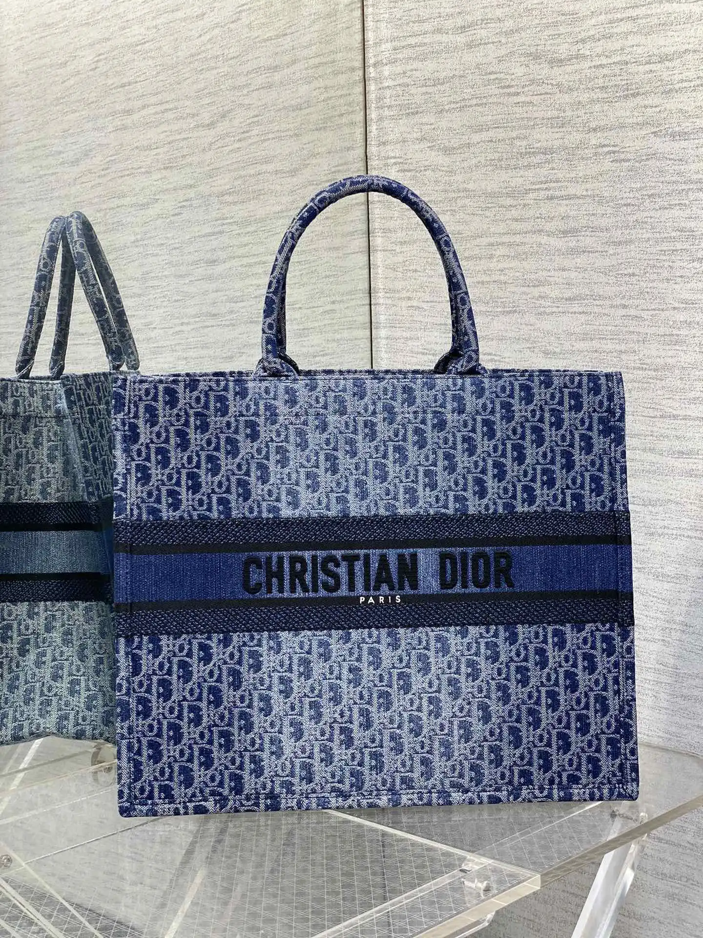 Affordable Large Diro Book Tote-42*35*18.5cm