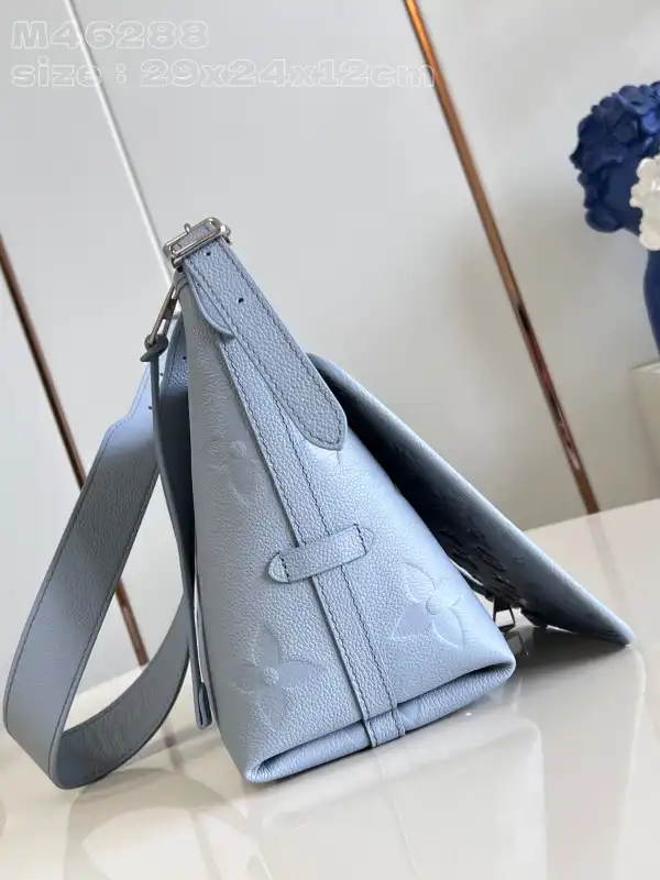 Aaa replica bags LOUIS VUITTON CARRYALL PM-29*24*12cm