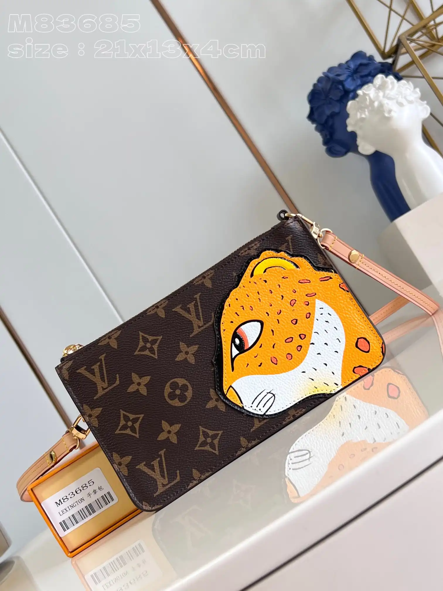 Affordable LOUIS VUITTON Lexington Pouch-21.5*13*4.5CM