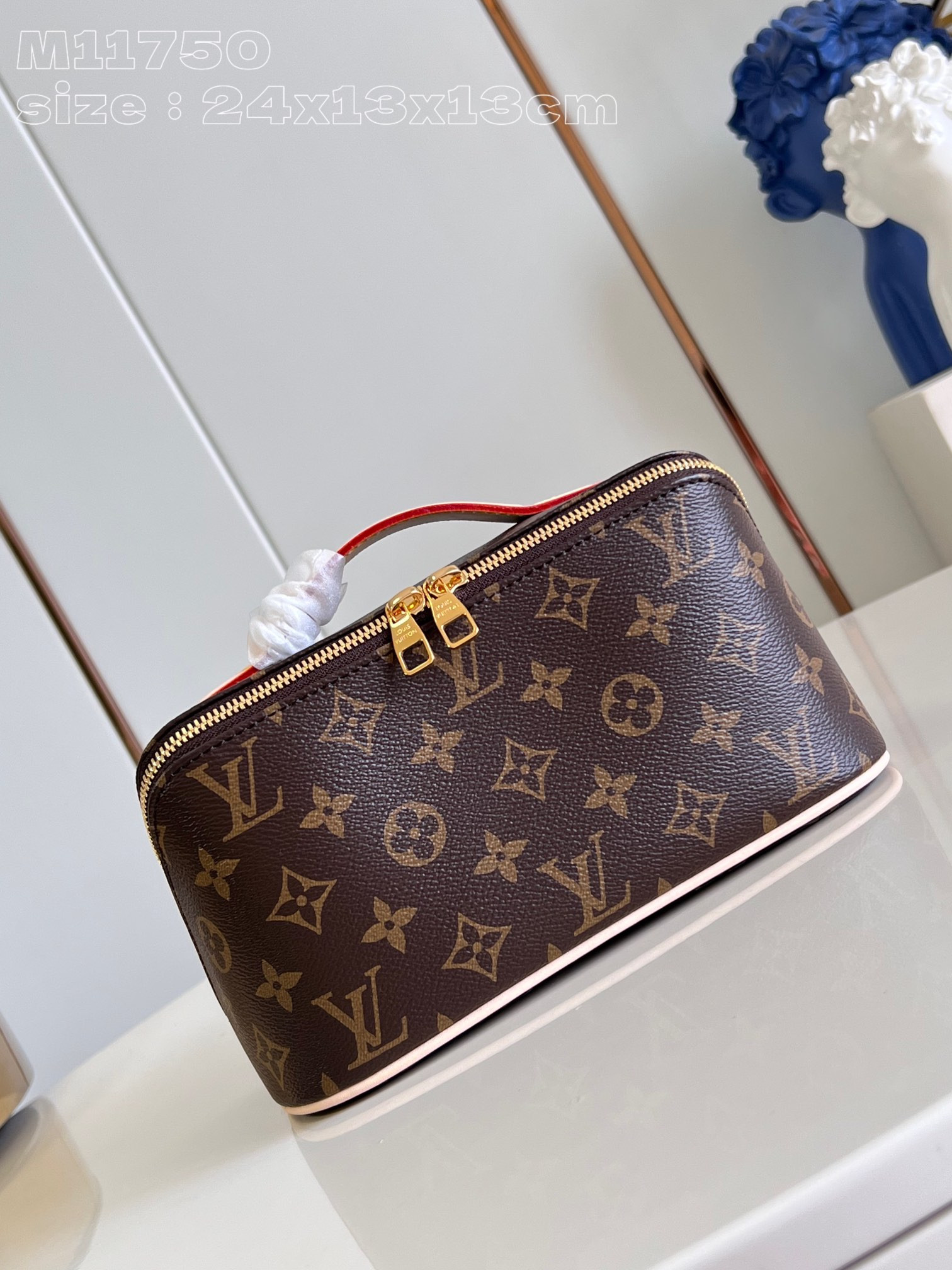 HOT SALE LOUIS VUITTON TOILETRY BAG-24*13*13CM