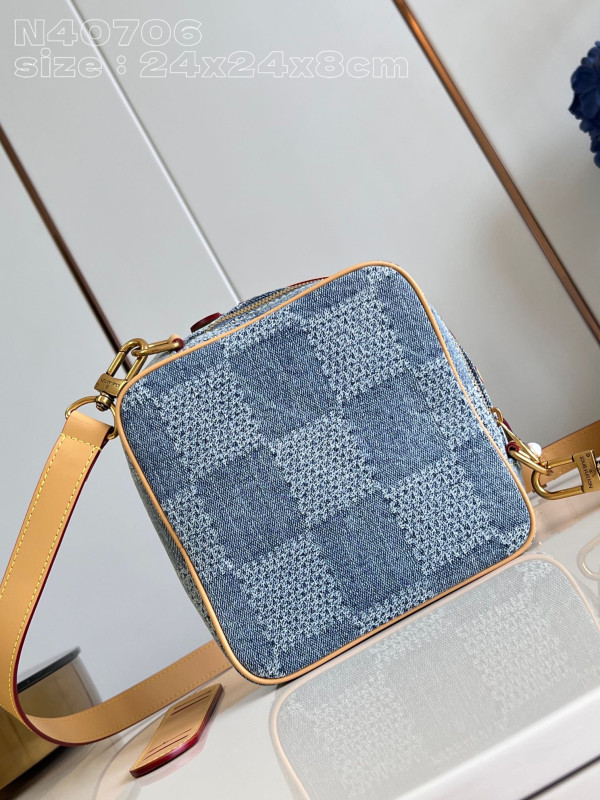 HOT SALE LOUIS VUITTON Chess Messenger-24*24*8CM