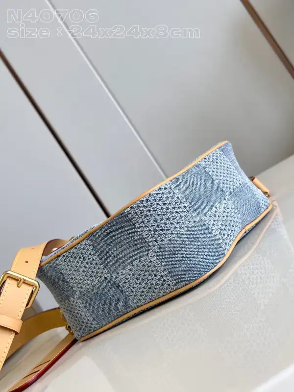 Frstbag ru LOUIS VUITTON Chess Messenger-24*24*8CM