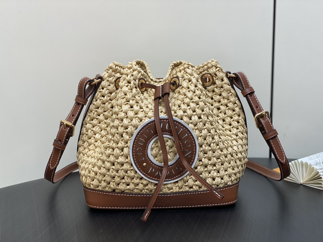 LOUIS VUITTON Noé BB-22*24*15CM