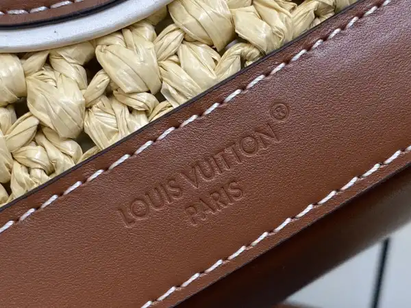 First bag ru LOUIS VUITTON Noé BB-22*24*15CM