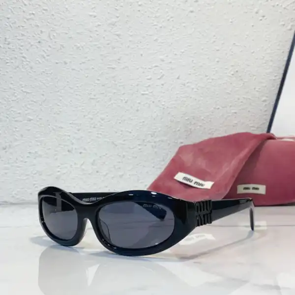 MIU MIU sunglasses