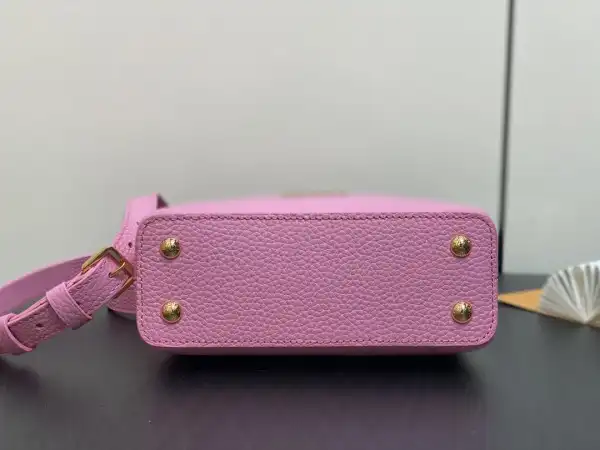 Rep LOUIS VUITTON CAPUCINES MINI-21*14*8CM