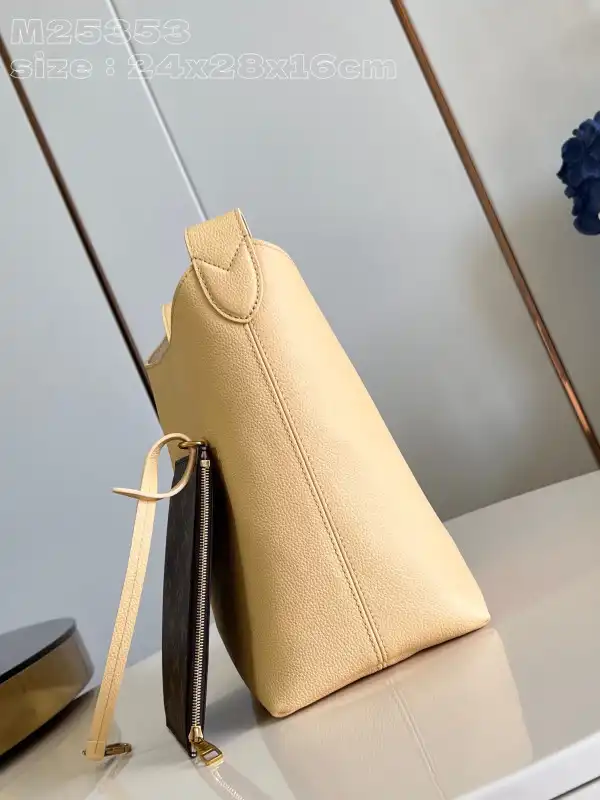 LOUIS VUITTON Low Key Hobo Jh-24*28*16CM