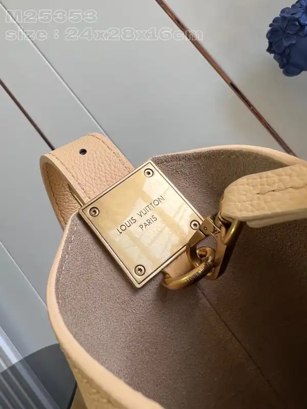 Affordable LOUIS VUITTON Low Key Hobo Jh-24*28*16CM