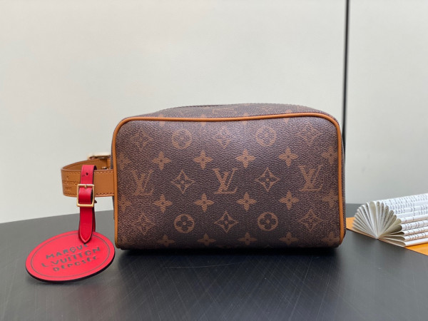 HOT SALE LOUIS VUITTON LOCKER DOPP KIT bag-23*13*12CM