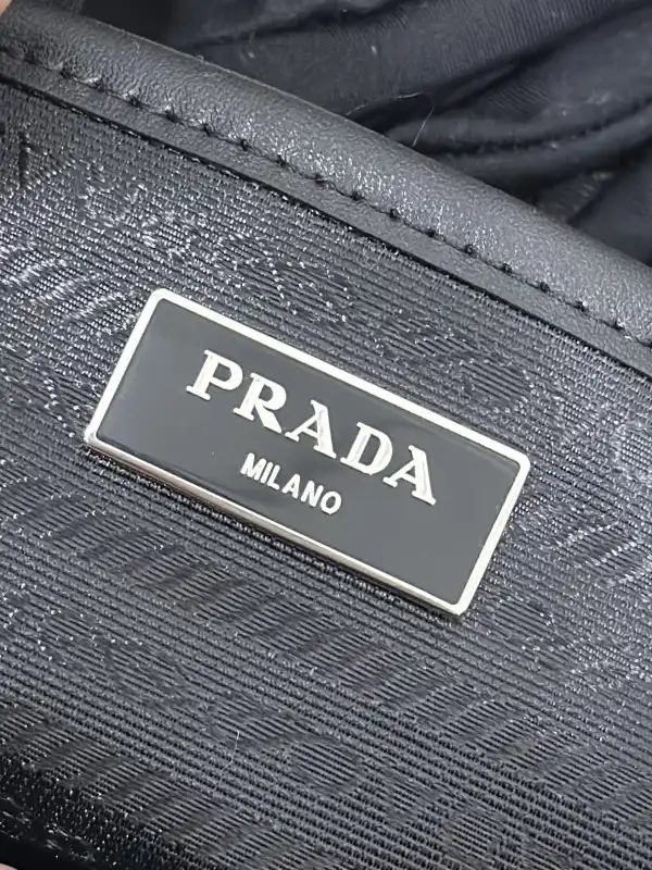 PRADA Small Re-Nylon backpack-24*28*12CM