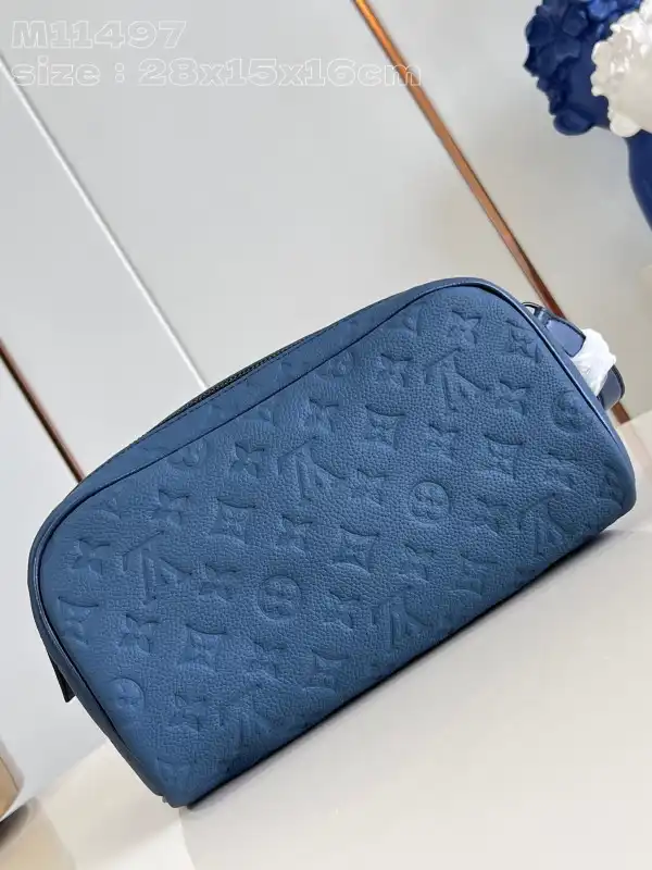 Aaa replica ru LOUIS VUITTON LOCKER DOPP KIT bag-23*13*12CM