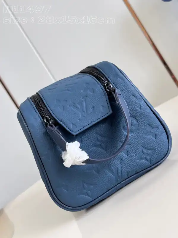 Affordable LOUIS VUITTON LOCKER DOPP KIT bag-23*13*12CM