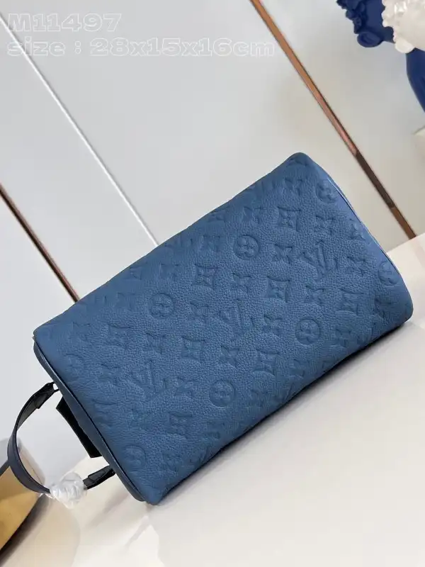 Aaa replica ru LOUIS VUITTON LOCKER DOPP KIT bag-23*13*12CM