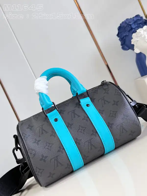 Frstbag ru LOUIS VUITTON KEEPALL BANDOULIÈRE 25