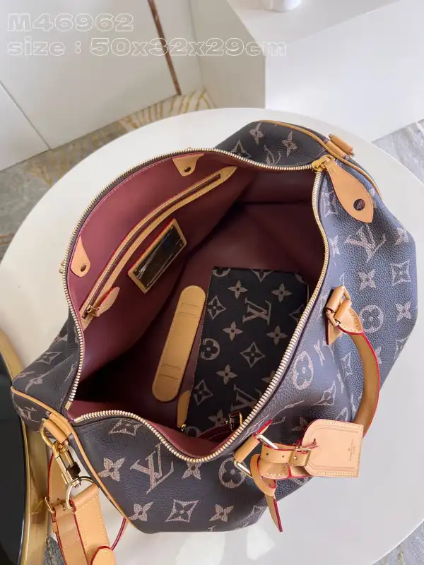 Eliminating the middleman and passing on savings to you. With massive production and tax-free benefits LOUIS VUITTON Speedy P9 Bandoulière 50