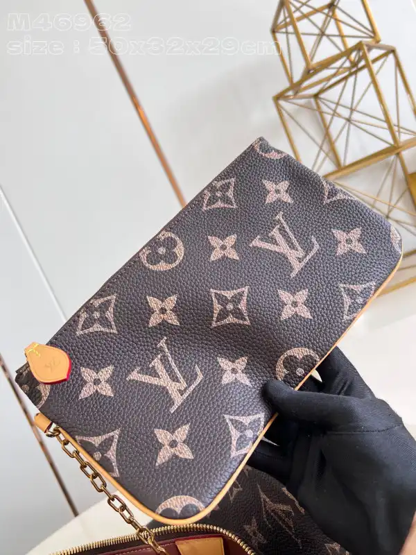 Eliminating the middleman and passing on savings to you. With massive production and tax-free benefits LOUIS VUITTON Speedy P9 Bandoulière 50