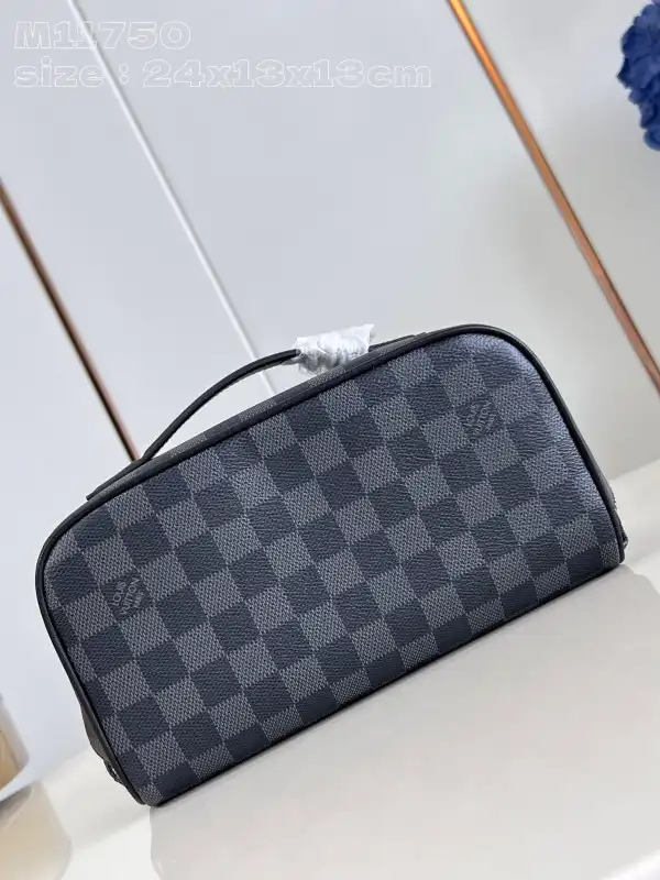 LOUIS VUITTON TOILETRY BAG-24*13*13CM