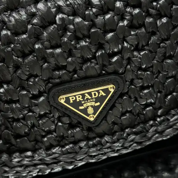 Bagsoffer Prada Crochet and leather shoulder bag