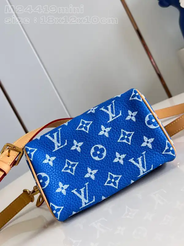 Repladies offers premium fake Louis bags at unbeatable prices. Our products are cheap because we focus on direct sales LOUIS VUITTON SPEEDY 18