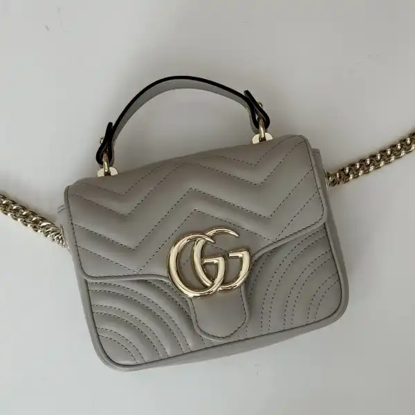 GUCCI GG Marmont mini top handle bag-17*13*6CM