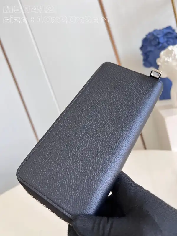 LOUIS VUITTON ZIPPY WALLET-10*20*2 cm