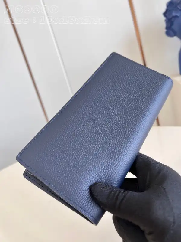 Aaa replica ru LOUIS VUITTON BRAZZA WALLET-10*19*2cm