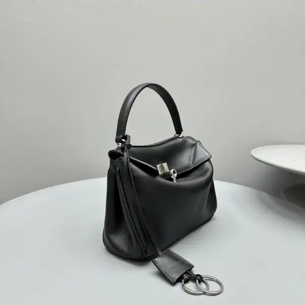 Yupoo bagsoffer BALENCIAGA RODEO-22.8*9.9*8.3CM