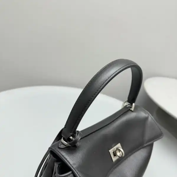 Yupoo bagsoffer BALENCIAGA RODEO-22.8*9.9*8.3CM