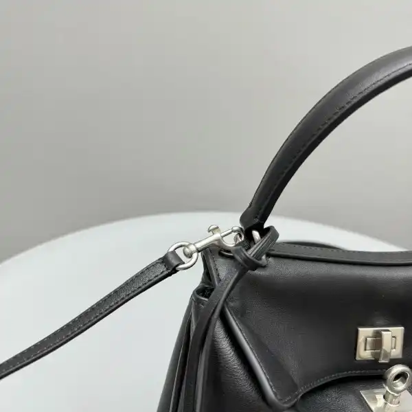 Frstbag ru BALENCIAGA RODEO-22.8*9.9*8.3CM