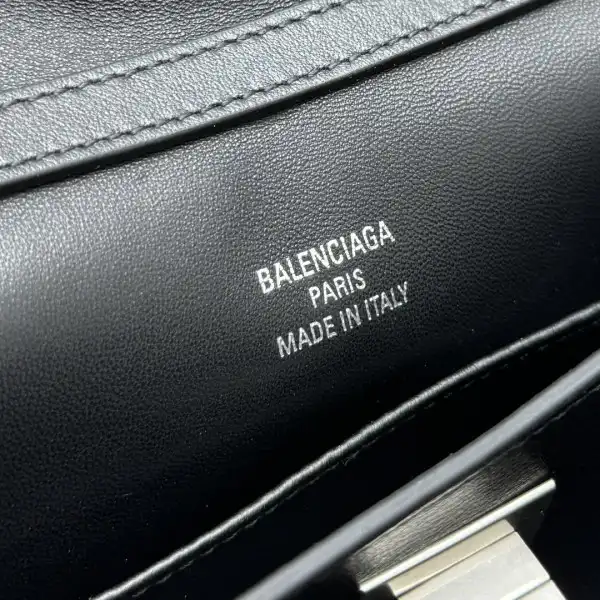 Frstbag ru BALENCIAGA RODEO-22.8*9.9*8.3CM