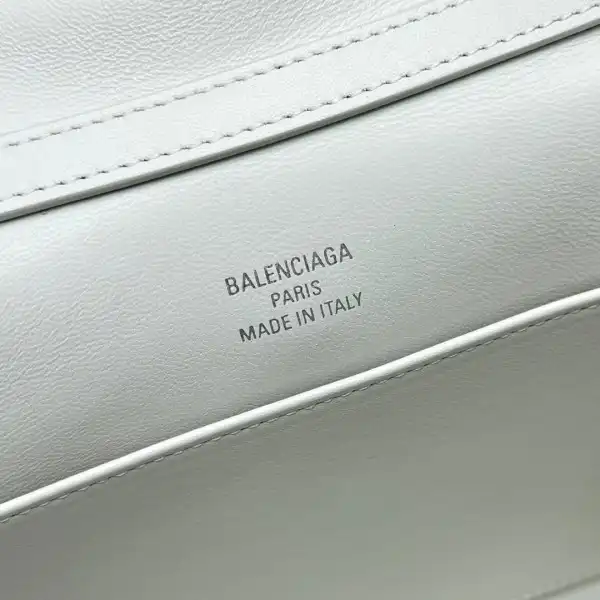 BALENCIAGA RODEO-22.8*9.9*8.3CM