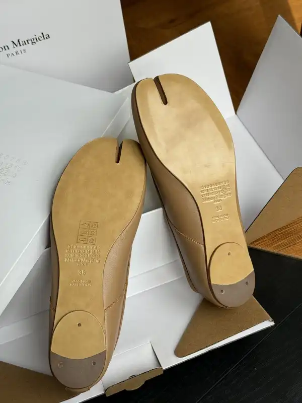 Yupoo bagsoffer Maison Margiela ballet flats