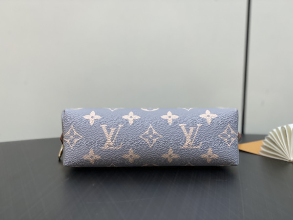 HOT SALE Louis Vuitton Pochette Cosmétique PM