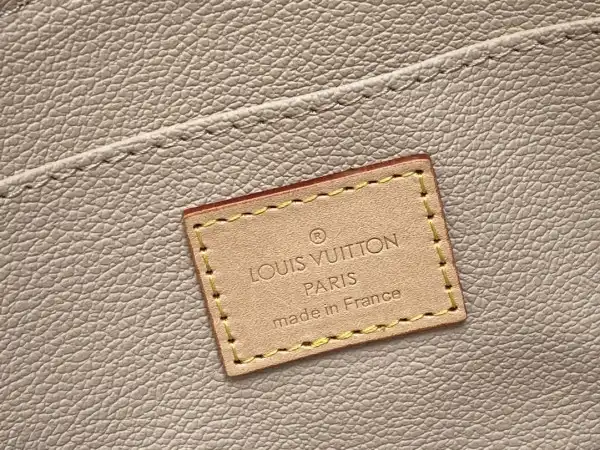 Affordable Louis Vuitton Pochette Cosmétique PM