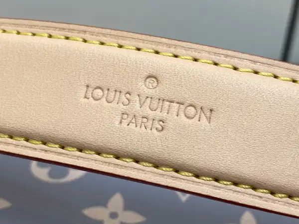 First bag ru LOUIS VUITTON Side Trunk PM-18*12.5*8CM